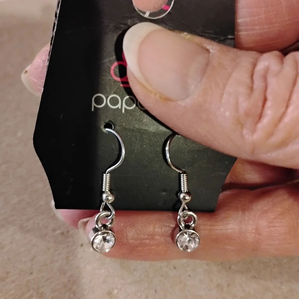 Paparazzi (R) Hanging Earrings Silverton FishHooks Christal White Rhinestones